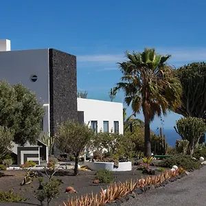 https://5-suites-lanzarote.in-canary-islands.com